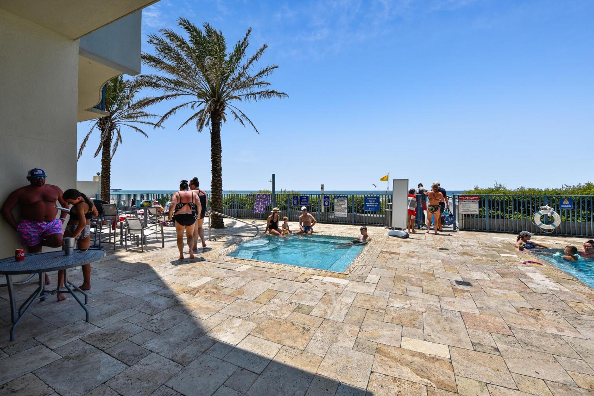 Sterling Breeze #1702 By Book That Condo Panama City Beach Værelse billede